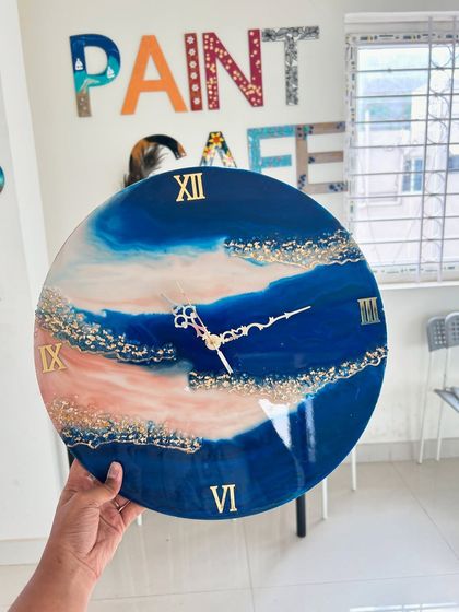 Paint Cafe Studio - Corporate Art Workshops Stunning Resin Art (Clocks, Trays & Decor) photo 28