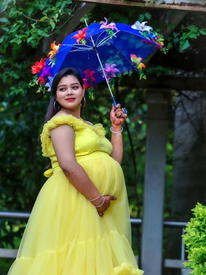 Costume Bank - Photoshoot & Videography Packages Maternity & Family Portraits photo 57