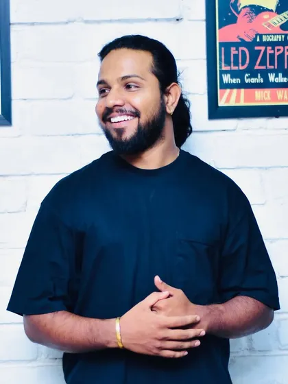 Bringing good energy and a smile to every project. Whether I'm producing a track or playing a live set, my focus is on creating a positive and magical experience.