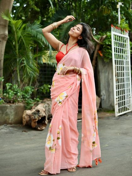 The Saree Lookbook photo 6