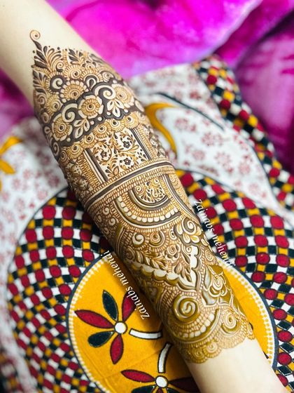 The full arm from a different perspective.