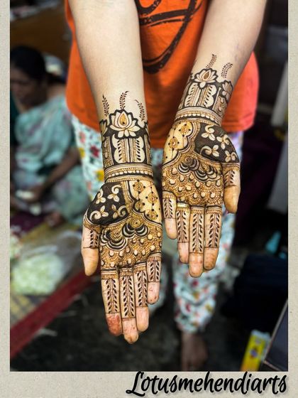 Lotus Mehendi Arts - Event Mehendi Services Elegant Designs for Guests photo 39