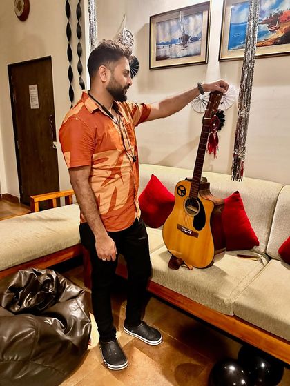 Behind the Music photo 14