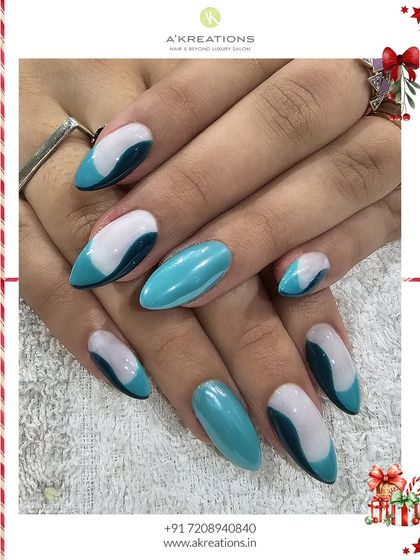 Hand-Painted Nail Art photo 3