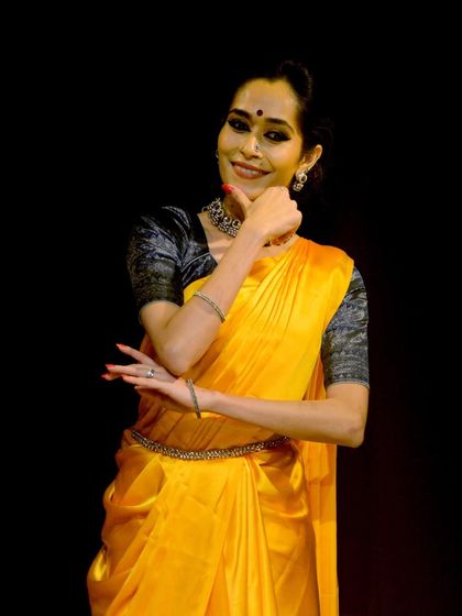A moment of contemplation from 'Love, in short', a showcase where I presented an evergreen choreography of my Guru, Smt. Rama Vaidyanathan.