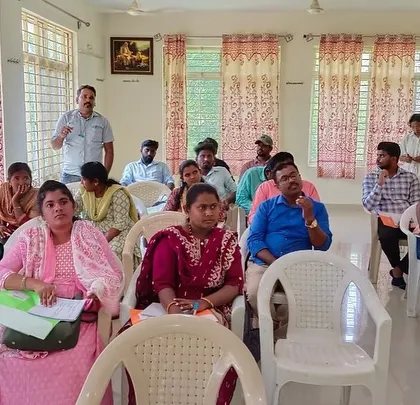 An interactive Q&A session during our workshop with the "Light to Life" program team, where educators shared their experiences from the field.