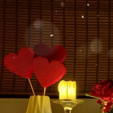 Fun, themed props like these heart-shaped toppers add a playful and sweet touch to your celebration. They are perfect for decorating cakes, cupcakes, or floral arrangements for a Valentine's or love-themed event.