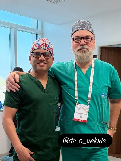 With Dr. A. Vekris, a respected figure in the hair transplant community. Attending these global congresses ensures that my patients benefit from the most current and effective FUE techniques available worldwide.