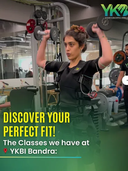 Discover your perfect fit with the variety of classes we offer. This client is enhancing her strength training with an EMS suit, getting a more intense and effective shoulder press workout.