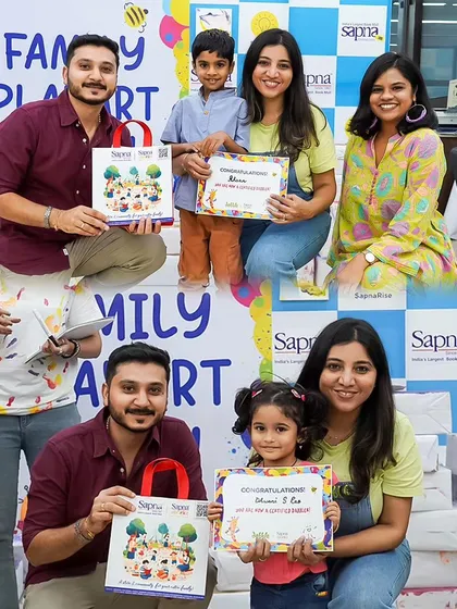 Smiles and certificates for our little graduates! Every participant in our Family Playart Party goes home with a goody bag and a certificate to celebrate their creativity.