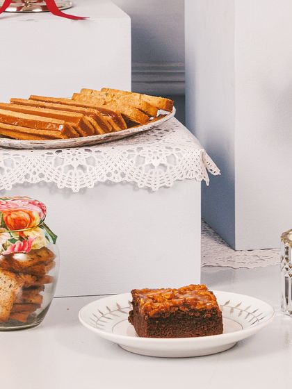 A simple yet elegant Diwali gift set, with a fudgy brownie, a jar of biscotti, and our signature caramel cigars.