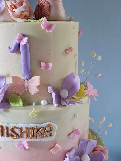 Pink Frost Patisserie - Handcrafted Edible Figurines & Toppers The Artisan's Touch: A Look at the Details photo 8