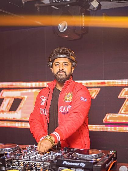 Darshan K Shetty - Club & Pub DJ Bollywood Club Nights photo 14