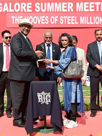 The Hooves of Steel Million presentation ceremony.