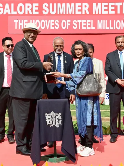 The Hooves of Steel Million presentation ceremony.