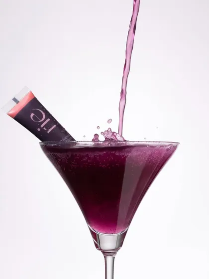 We love a little drama. This shot combines the elegance of a cocktail with the richness of a cosmetic pigment, creating a dynamic splash that stops the scroll. It’s a perfect example of how we use creative concepts to tell a product's story.