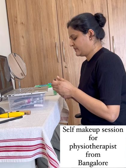Shikha Agarwal - Personal Self-Makeup Classes My Teaching Style: One-on-One Sessions photo 94