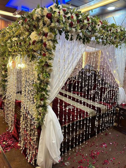 The Trendy Party - Romantic Occasion Decoration Welcome Bride: Floral Canopy Dreams photo 29