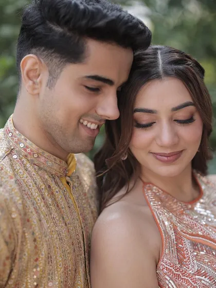 This is the look I live for. A close-up on that beautiful, dewy skin finish for a God Dhana ceremony. My focus is always on enhancing your natural features to create a radiant glow that feels light and looks flawless.
