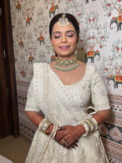 Modern Pastel & White Bridal Looks photo 10