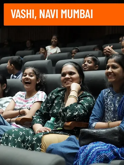 Another shot of the laughing audience, used to promote my Vashi show.