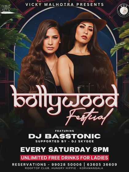 Another one of my popular Bollywood Festival nights. I often collaborate with other great artists to bring a diverse and powerful musical experience.