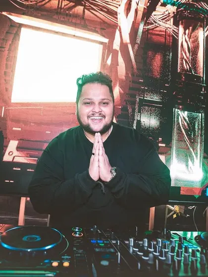 Behind the decks is where I feel most at home. This is me, Tedd, connecting with the crowd and sharing the music I'm passionate about. I put my all into every track and every performance. WE HUMBLE ALWAYS!
