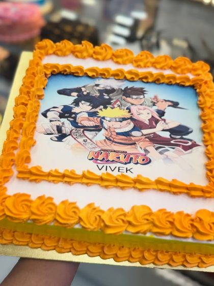 Here is another take on a Naruto theme, this time with a photo of the whole team. This edible image cake is a great way to include multiple characters and celebrate the spirit of friendship and adventure from the anime series.