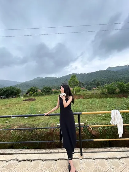 A trekker enjoying the view of the mountains in Chikmagalur. Even when your feet are tired, the feeling of being in nature makes your soul happy.