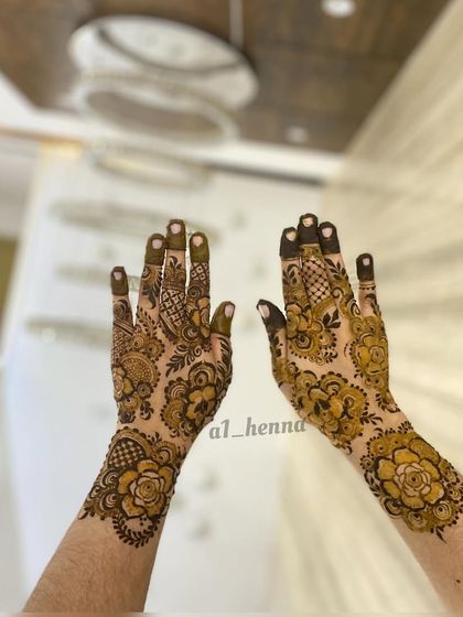 A bold floral design that is both modern and elegant.