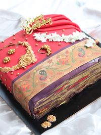 Custom & Designer Cakes