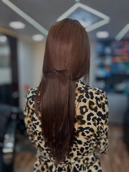 Another angle of the rich brown global color, showing its evenness and depth.