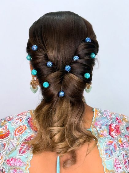 Handmade Floral & Hair Accessories photo 10