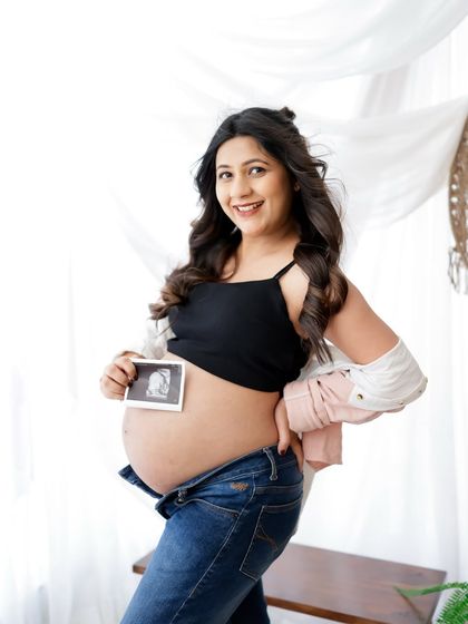 Solo Radiance: Portraits of the Mother-to-Be photo 117