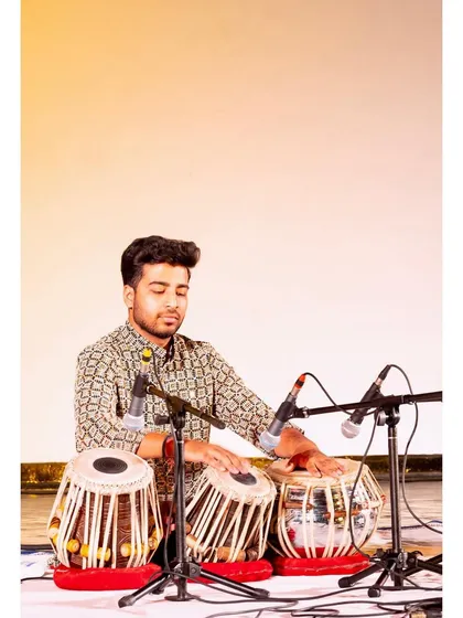 Another view of my solo performance at Triveni Kala Sangam.