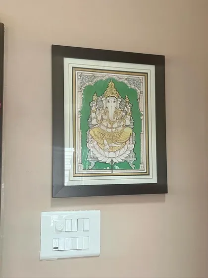 Delighted to see this beautiful Mysore painting of Lord Ganesha enhancing the ambiance of our client’s home, bringing prosperity and positivity to their space.