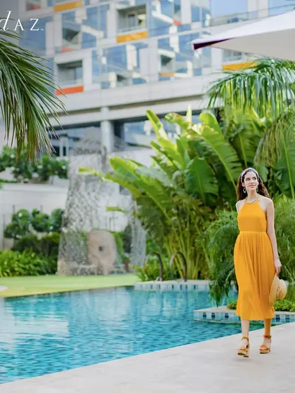 Stroll through a tropical paradise right in the heart of the city. The lush greenery and serene pool at Andaz provide a beautiful backdrop for a relaxing walk or a quiet moment.