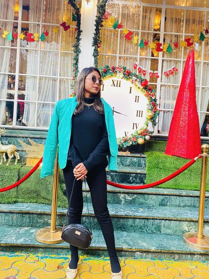 Suhani Gupta - Personal Styling Seasonal & Travel Style photo 13