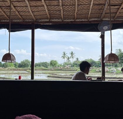 Lunch with a view of the paddy fields in Hampi. We stay on the 'hippie island' side, which has a very chill and unique vibe.