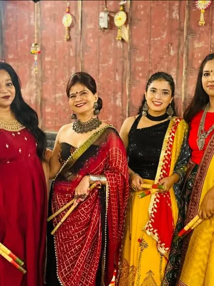More beautiful faces from our dandiya night. Everyone brought their best festive style.