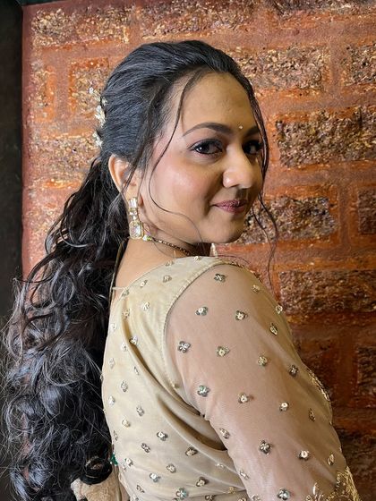 Modern Bridal & Reception Looks photo 34