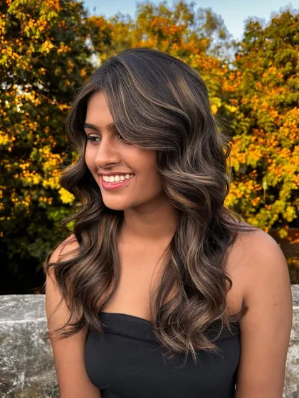 Another angle of the stunning balayage from the Surat masterclass, showing the seamless blend and healthy shine of the hair.