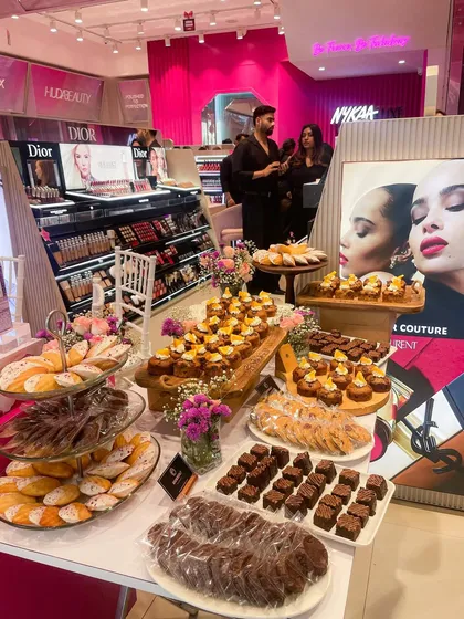 A wider view of the stunning dessert spread we created for the Nykaa X Charlotte Tilbury event. We handle everything from curation to setup to ensure the food experience is as flawless as the event itself.