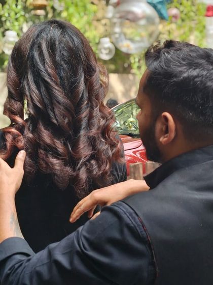 Where style meets expertise. My team is dedicated to redefining men's hair transformations, because your crowning glory deserves the very best care and attention.