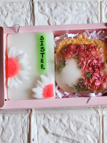A lovely gift box for a sister, containing a personalized "SISTER" soap and a beautiful floral purse-shaped soap.