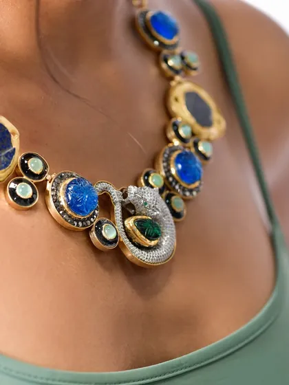 When it comes to product photography, the details are everything. This close-up for Curiocottage Jewelry was carefully lit to showcase the craftsmanship and unique design of the piece.