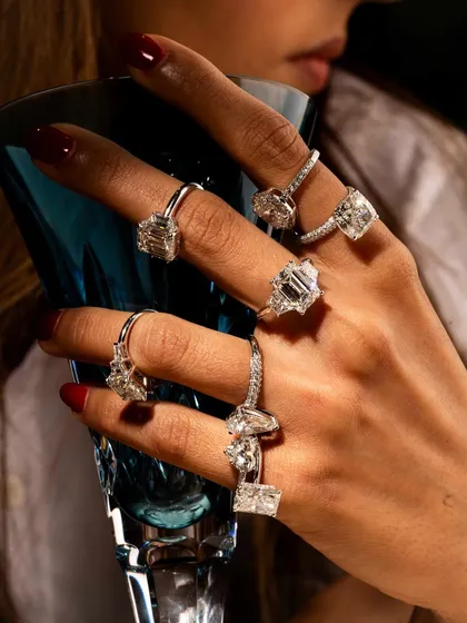 For this bespoke Dubai jewellery brand, the goal was to create a sense of luxury and desire. This lifestyle shot captures the stunning sparkle of the diamonds in a natural, aspirational setting, showing how the pieces come to life when worn.
