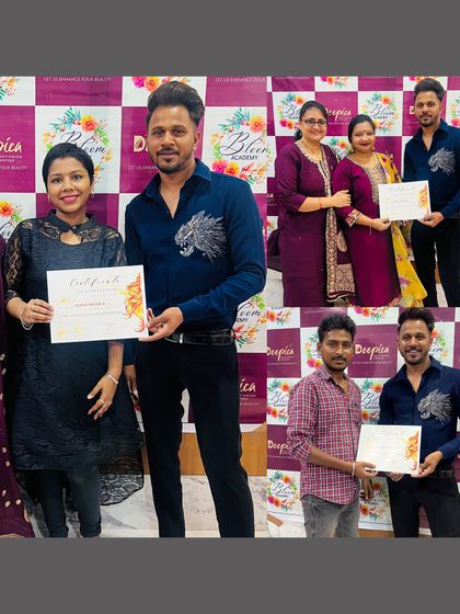 The classes in Hyderabad were fantastic. It was a pleasure to award certificates to these skilled artists.