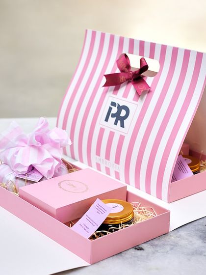 Whether it’s a big event or a small gesture, our bulk gifting hampers are designed to make every occasion extraordinary. This custom branded PR gift bag is a perfect example.