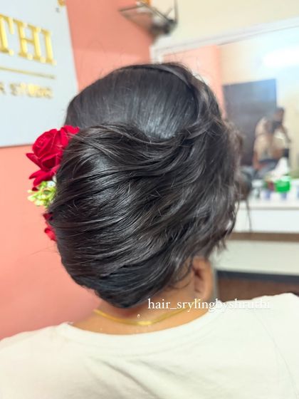Shruthi - Bridal & Event Hairstyling Elegant Bridal Buns & Updos photo 6